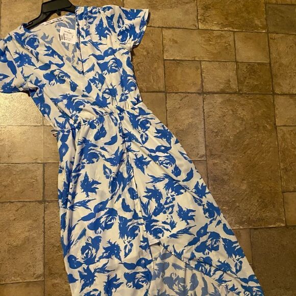 Fraiche By J Floral dress NWT - Picture 3 of 6